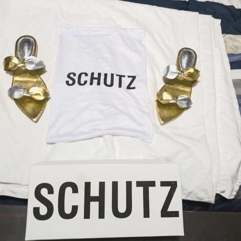 Size 8.5 Women's Schultz Sandals